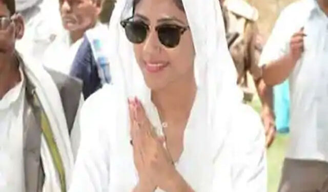 ਇਕ ਹਜ਼ਾਰ ਬੱਸਾਂ ਦੀ ਸਿਆਸਤ : ਕਾਂਗਰਸ ਵਿਧਾਇਕਾ ਨੇ ਆਪਣੀ ਹੀ ਪਾਰਟੀ ‘ਤੇ ਚੁੱਕੇ ਸਵਾਲ