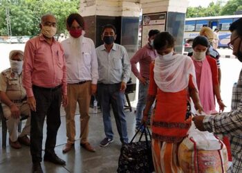 ਬਿਹਾਰ ਨਾਲ ਸਬੰਧਤ 285 ਲੋਕ ਫਰੀਦਕੋਟ ਤੋਂ ਵਿਸ਼ੇਸ਼ ਬੱਸਾਂ ਰਾਹੀਂ ਫਿਰੋਜ਼ਪੁਰ ਭੇਜੇ ਗਏ