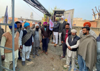 ਫਿਰੋਜ਼ਪੁਰ ਚ ਕਿਸਾਨਾਂ ਜੀਓ ਦੇ ਟਾਵਰਾਂ ਤੋਂ ਹੋ ਰਹੀ ਹੈਲੋ ਹੈਲੋ ਕੀਤੀ ਬੰਦ