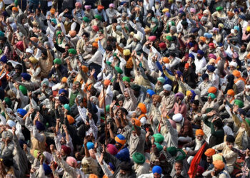 ਕਿਸਾਨ ਅੰਦੋਲਨ ਤੇਜ਼, ਕਿਸਾਨਾਂ ਵੱਲੋਂ ਦਿੱਲੀ-ਉੱਤਰ ਪ੍ਰਦੇਸ਼ ਸਰਹੱਦ ਪੂਰੀ ਤਰ੍ਹਾਂ ਬੰਦ