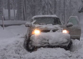 ਨਿਊਯਾਰਕ “ਚ ਬਰਫ਼ ਹੇਠ 10 ਘੰਟੇ ਤੱਕ ਫਸਿਆ ਰਿਹਾ 58 ਸਾਲਾ ਬਜ਼ੁਰਗ