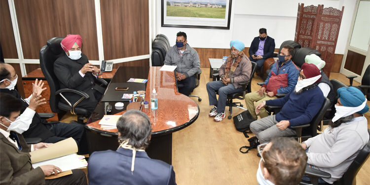 ਕੱਚੇ ਜੰਗਲਾਤ ਕਾਮਿਆਂ ਨੂੰ ਪੱਕਾ ਕਰਨ ਸਬੰਧੀ ਤਜਵੀਜ਼ ਮੁੱਖ ਮੰਤਰੀ ਨੂੰ ਭੇਜਾਂਗੇ: ਸਾਧੂ ਸਿੰਘ ਧਰਮਸੋਤ