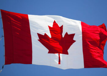 ਸਿਹਤ ਨਿਰਦੇਸ਼ਾਂ ਦੀ ਉਲੰਘਣਾ ਕਰ ਰਹੇ 11 ਨੌਜਵਾਨਾਂ ਨੂੰ ਜੁਰਮਾਨਾ