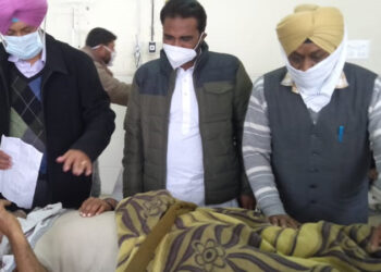 ਬਲਬੀਰ ਸਿੰਘ ਸਿੱਧੂ ਨੇ ਸਿਵਲ ਹਸਪਤਾਲਾਂ ਵਿਖੇ ਜਖਮੀ ਕਿਸਾਨਾਂ ਦਾ ਹਾਲਚਾਲ ਪੁੱਛਿਆ