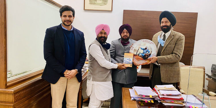 ਬਾਬਾ ਬੰਦਾ ਸਿੰਘ ਬਹਾਦਰ ਇੰਟਰਨੈਸ਼ਨਲ ਫਾਊਂਡੇਸ਼ਨ ਵੱਲੋਂ ਮੁੱਖ ਮੰਤਰੀ ਦੇ ਵਿਸ਼ੇਸ਼ ਪ੍ਰਮੁੱਖ ਸਕੱਤਰ ਦਾ ਸਨਮਾਨ