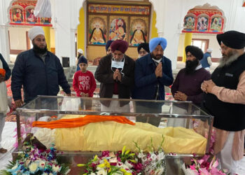 ਕੈਬਨਿਟ ਮੰਤਰੀ ਤਿ੍ਰਪਤ ਬਾਜਵਾ ਅਤੇ ਗੁਰਪ੍ਰੀਤ ਕਾਂਗੜ ਪੰਜਾਬ ਸਰਕਾਰ ਵਲੋਂ ਬਾਬਾ ਰਾਮ ਸਿੰਘ ਜੀ ਨੂੰ ਸ਼ਰਧਾਂਜਲੀ ਦੇਣ ਪਹੁੰਚੇ