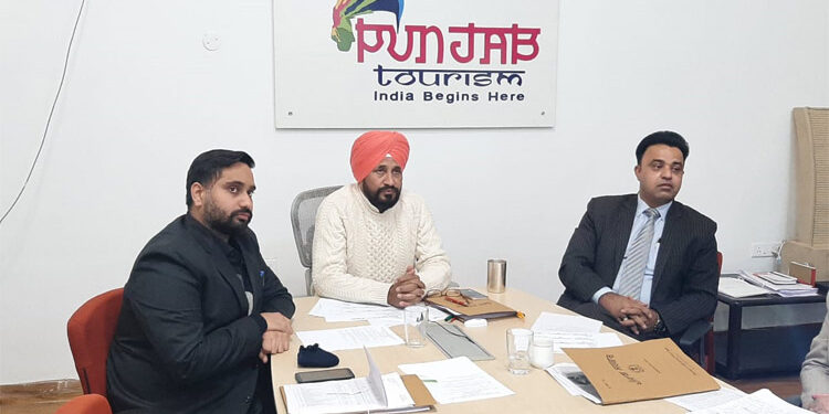 ਰੋਜ਼ਗਾਰ ਉੱਤਪਤੀ ਮੰਤਰੀ ਚੰਨੀ ਵੱਲੋਂ ਆਨਲਾਈਨ ਕਰਵਾਏ ਗਏ ਨੌਕਰੀ ਮੇਲੇ ਦੌਰਾਨ ਚੁਣੇ ਗਏ ਵਿਦਿਆਰਥੀਆਂ ਨੂੰ ਵਧਾਈ