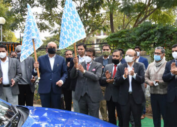 ਹਰਿਆਣਾ ਵਿਚ ਇਲੈਕਟ੍ਰੋਨਿਕ ਵਾਹਨਾਂ (ਈ-ਵਾਹਨਾਂ) ਦੀ ਵਰਤੋ ਨੂ ਪ੍ਰੋਤਸਾਹਨ ਦੇਣ ਦੇ ਲਈ ਅੱਜ ਪਹਿਲਾ ਈ-ਚਾਰਜਿੰਗ ਸਟੇਸ਼ਨ ਨੂੰ ਸ਼ੁਰੂ ਕੀਤਾ ਗਿਆ