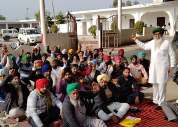 ਕਿਸਾਨਾਂ ਵੱਲੋਂ 26 ਜਨਵਰੀ ਨੂੰ ਦਿੱਲੀ ਰਾਜ ਪੱਥ ਤੇ ਹਜਾਰਾਂ ਟਰੈਕਟਰ ਨਾਲ ਪਰੇਡ ਚ ਪਹੁੰਚਣ ਦਾ ਕੀਤਾ ਐਲਾਨ