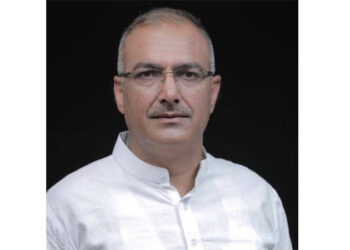 ਹਰਿਆਣਾ ਦੇ ਮੁੱਖ ਮੰਤਰੀ ਸਾਂਸਦ ਸੰਜੈ ਭਾਟਿਆ ਦੇ ਸਾਂਸਦ ਮੋਬਾਇਲ ਆਫਿਸ ਦਾ ਨਾਰਿਅਲ ਫੋੜ ਕੇ ਅਤੇ ਰਿਬਨ ਕੱਟ ਕੇ ਉਦਘਾਟਨ ਕੀਤਾ