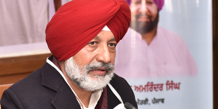 ਮੂਹਰਲੀਆਂ ਸਫ਼ਾਂ ’ਚ ਡਟੇ ਹੈਲਥ ਕੇਅਰ ਵਰਕਰਾਂ ਦਾ ਕੋਰੋਨਾ ਟੀਕਾਕਰਣ ਸ਼ੁਰੂ ਕਰਨ ਲਈ ਤਿਆਰੀਆਂ ਮੁਕੰਮਲ: ਬਲਬੀਰ ਸਿੱਧੂ