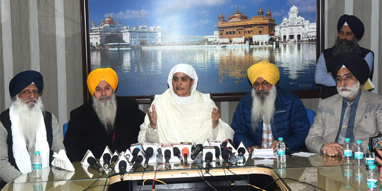 ਕਿਸਾਨ ਸੰਘਰਸ਼ ਨੂੰ ਕੇਸਰੀ ਨਿਸ਼ਾਨ ਦਾ ਮੁੱਦਾ ਬਣਾਉਣਾ ਮੰਦਭਾਗਾ-ਬੀਬੀ ਜਗੀਰ ਕੌਰ