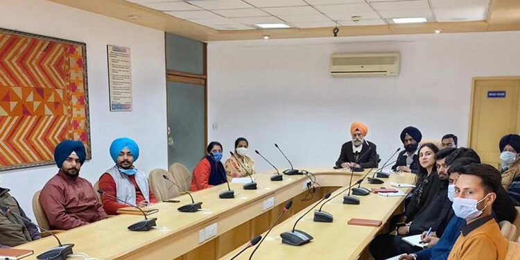 ਪੀ.ਐਸ.ਆਈ.ਈ.ਸੀ. ਨੇ ਉਦਯੋਗਿਕ ਪਾਰਕ ਦੀ ਯੋਜਨਾਬੰਦੀ, ਵਿਕਾਸ ਅਤੇ ਪ੍ਰਬੰਧਨ ਲਈ ਚਾਂਦਲਰ ਇੰਸਟੀਚਿਊਟ, ਸਿੰਗਾਪੁਰ ਨਾਲ ਹੱਥ ਮਿਲਾਇਆ ਮਿਲ ਕੇ ਕੰਮ ਕਰਨ ਲਈ ਸਮਝੌਤਾ ਸਹੀਬੱਧ