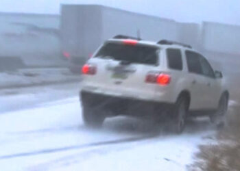 ਅਮਰੀਕਾ: ਆਇਓਵਾ ਵਿੱਚ ਬਰਫੀਲੀ ਸੜਕ ‘ਤੇ ਟਕਰਾਈਆਂ 40 ਗੱਡੀਆਂ