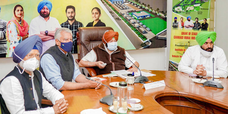 ਮੁੱਖ ਮੰਤਰੀ ਵੱਲੋਂ ਪੇਂਡੂ ਨੌਜਵਾਨਾਂ ਲਈ ਮਿੰਨੀ ਬੱਸ ਪਰਮਿਟ ਨੀਤੀ ਦਾ ਐਲਾਨ, ਅਪਲਾਈ ਕਰਨ ਲਈ ਕੋਈ ਸਮਾਂ-ਸੀਮਾ ਨਹੀਂ ਹੋਵੇਗੀ