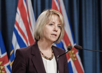 ਕੈਨੇਡਾ: ਬੀ.ਸੀ. ‘ਚ 55 ਸਾਲ ਤੋਂ ਘੱਟ ਉਮਰ ਵਾਲਿਆਂ ਨੂੰ ਔਕਸਫੋਰਡ-ਐਸਟ੍ਰਾਜ਼ੈਨਕਾ ਵੈਕਸੀਨ ਲਾਉਣ ‘ਤੇ ਰੋਕ