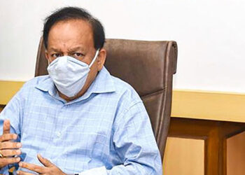 ਸਿਹਤ ਮੰਤਰੀ ਹਰਸ਼ਵਰਧਨ ਨੇ ਲਗਵਾਈ ‘ਕੋਰੋਨਾ ਵੈਕਸੀਨ’