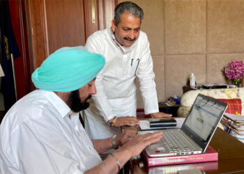 ਪੰਜਾਬ ਦੇ ਮੁੱਖ ਮੰਤਰੀ ਵੱਲੋਂ ਅਧਿਆਪਕ ਤਬਾਦਲਾ ਨੀਤੀ-2019 ਤਹਿਤ ਡਿਜੀਟਲ ਵਿਧੀ ਰਾਹੀਂ 19905 ਸਕੂਲ ਅਧਿਆਪਕਾਂ ਦੀਆਂ ਵਿਆਪਕ ਬਦਲੀਆਂ ਦੇ ਆਦੇਸ਼