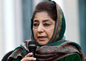 ਅਤਿਵਾਦੀਆਂ ਵੱਲੋਂ ਮਾਰੇ ਗਏ ਆਕਾਸ਼ ਦੇ ਪਰਿਵਾਰ ਨਾਲ ਮਹਿਬੂਬਾ ਵੱਲੋਂ ਦੁੱਖ ਪ੍ਰਗਟ