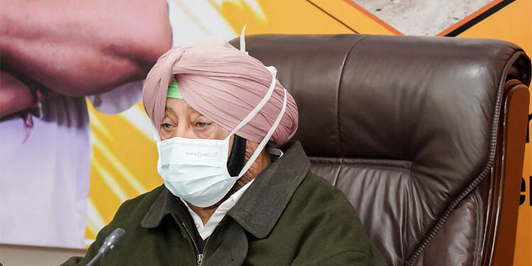 ਮੁੱਖ ਮੰਤਰੀ ਨੇ ਝੂਠਿਆਂ ਦੇ ਸਿਰਤਾਜ ਕੇਜਰੀਵਾਲ ਦਾ ਪਾਜ ਉਘੇੜਿਆ, 2017 ਦੀਆਂ ਚੋਣਾਂ ਮੌਕੇ ਕੀਤੇ ਝੂਠੇ ਵਾਅਦਿਆਂ ਤੇ ਹੋਛੀਆਂ ਗੱਲਾਂ ਨੂੰ ਮੁੜ ਦੁਹਰਾਇਆ