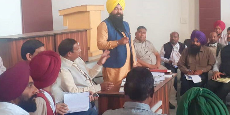 ਕੱਚੇ ਠੇਕੇ, ਆਉਟਸੋਰਸ ਮੁਲਾਜ਼ਮ ਭਰਤੀ ‘ਚ ਕਾਂਗਰਸ ਦੇ ਨਾਲ ਨਾਲ ਅਕਾਲੀ ਦਲ ਵੀ ਬਰਾਬਰ ਦੀ ਦੋਸ਼ੀ – ਬੈਨੀਵਾਲ
