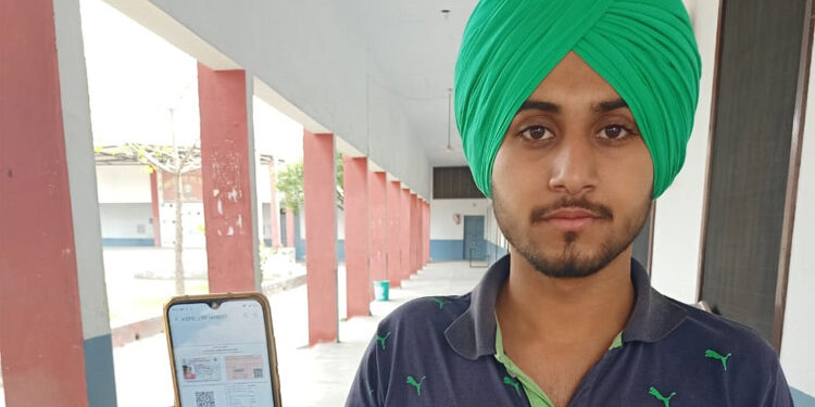 ਮੁੱਖ ਚੋਣ ਦਫ਼ਤਰ ਨੇ ਈ-ਐਪਿਕ ਡਾਊਨਲੋਡ ਕਰਨ ਦੀ ਸਹੂਲਤ ਦੇਣ ਸਾਰੇ 23, 213 ਪੋਲਿੰਗ ਬੂਥਾਂ ’ਤੇ ਲਗਾਏ ਵਿਸ਼ੇਸ਼ ਕੈਂਪ