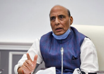 ਫ਼ੌਜ ਨਾਲ ਜੁੜੇ ਅਦਾਰੇ ਆਕਸੀਜਨ ਦਾ ਪ੍ਰਬੰਧ ਕਰਨ: ਰਾਜਨਾਥ