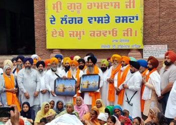 ਹਲਕਾ ਦੋਰਾਹਾ ਦੀਆਂ ਸੰਗਤਾਂ ਨੇ ਸ੍ਰੀ ਗੁਰੂ ਰਾਮਦਾਸ ਜੀ ਲੰਗਰ ਵਿਖੇ ਕੀਤੀ ਸੇਵਾ