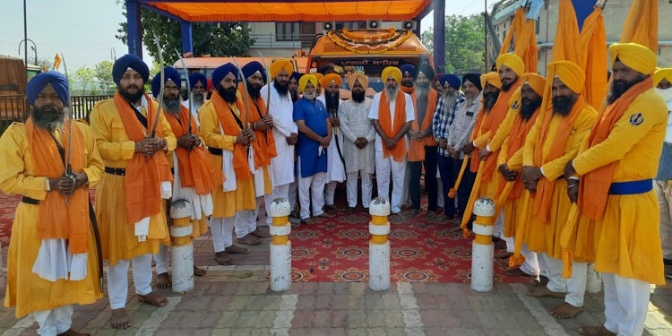 400 ਸਾਲਾ ਪ੍ਰਕਾਸ਼ ਪੁਰਬ ਨੂੰ ਸਮਰਪਿਤ ਨਗਰ ਕੀਰਤਨ ਗੁਰਦੁਆਰਾ ਮਜਨੂੰ ਕਾ ਟਿੱਲਾ (ਦਿੱਲੀ) ਤੋਂ ਅਗਲੇ ਪੜਾਅ ਲਈ ਰਵਾਨਾ