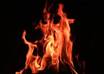 ਵੈਨਕੂਵਰ ‘ਚ ਕੈਂਪਰ ਵੈਨ ਵਿੱਚ ਅੱਗ ਲੱਗਣ ਨਾਲ ਇਕ ਜਣੇ ਦੀ ਮੌਤ