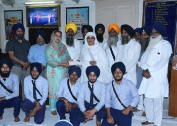 ਸ਼੍ਰੋਮਣੀ ਕਮੇਟੀ ਵੱਲੋਂ ਅੰਮ੍ਰਿਤਧਾਰੀ ਵਿਦਿਆਰਥੀਆਂ 65 ਲੱਖ ਰੁਪਏ ਤੋਂ ਵੱਧ ਵਜ਼ੀਫਾ ਰਾਸ਼ੀ ਤਕਸੀਮ