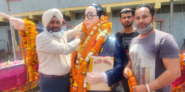 ਅਨੁਸੂਚਿਤ ਜਾਤੀ ਵਰਗ ਵਿਚੋ ਆਉਣ ਵਾਲੀਆ ਵਿਧਾਨ ਸਭਾ ਚੋਣਾਂ ਲਈ ਉਪ ਮੁੱਖ ਮੰਤਰੀ ਬਣਾਉਣ ਦੀ ਰਾਜਨੀਤਿਕ ਪਾਰਟੀਆਂ ਯਤਨਸ਼ੀਲ —- ਕੈਂਥ