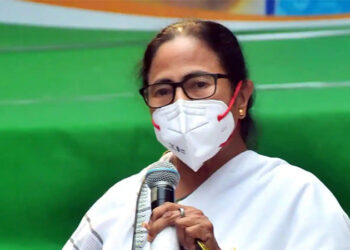 ਮਮਤਾ ਨੇ ਤੀਜੀ ਵਾਰ ਪੱਛਮੀ ਬੰਗਾਲ ਦੀ ਮੁੱਖ ਮੰਤਰੀ ਵਜੋਂ ਸਹੁੰ ਚੁੱਕੀ