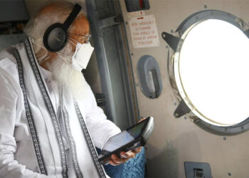 ਮੋਦੀ ਨੇ ਤੂਫ਼ਾਨ ਪ੍ਰਭਾਵਿਤ ਗੁਜਰਾਤ ਲਈ ਇਕ ਹਜ਼ਾਰ ਕਰੋੜ ਦੀ ਰਾਹਤ ਐਲਾਨੀ