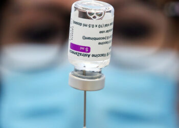 ਕੈਨੇਡਾ ਨੇ ਐਸਟ੍ਰਾ-ਜ਼ੈਨੇਕਾ ਵੈਕਸੀਨ ‘ਤੇ ਲਗਾਈ ਰੋਕ