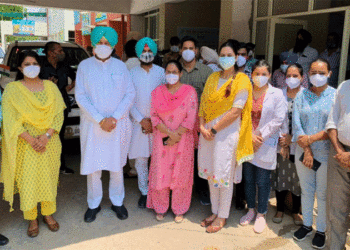 ਬਲਬੀਰ ਸਿੱਧੂ ਵੱਲੋਂ ਜ਼ਿਲ੍ਹਾ ਹਸਪਤਾਲ, ਮੋਹਾਲੀ ਵਿਖੇ ਕੋਵਿਡ ਫਾਸਟ ਟੈਸਟਿੰਗ ਮਸ਼ੀਨ ਦਾ ਉਦਘਾਟਨ