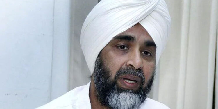 ਜੀ.ਐਸ.ਟੀ. ਕੌਂਸਲ ਦਾ ਮੰਤਰੀ ਸਮੂਹ ਸ਼ਹਿਨਸ਼ਾਹਾਂ ਦੀ ਤਰਾਂ ਵਿਵਹਾਰ ਕਰਨਾ ਬੰਦ ਕਰੇ: ਮਨਪ੍ਰੀਤ ਬਾਦਲ