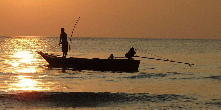 ਗੁਜਰਾਤ ਸਰਕਾਰ ਵੱਲੋਂ ਮਛੇਰਿਆਂ ਲਈ 105 ਕਰੋੜ ਰੁਪਏ ਦੇ ਰਾਹਤ ਪੈਕੇਜ ਦਾ ਐਲਾਨ