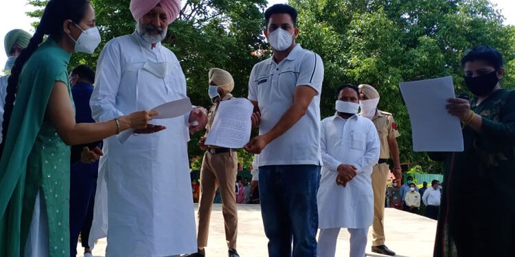 ਬਲਬੀਰ ਸਿੱਧੂ ਵੱਲੋਂ ਅੰਤਰਰਾਸ਼ਟਰੀ ਯੋਗਾ ਦਿਵਸ ਮੌਕੇ 166 ਉਪ-ਵੈਦਾਂ ਨੂੰ ਨਿਯੁਕਤੀ ਪੱਤਰ ਜਾਰੀ