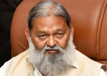 ਹਰਿਆਣਾ ਦੇ ਸਿਹਤ ਮੰਤਰੀ ਸ੍ਰੀ ਅਨਿਲ ਵਿਜ ਨਾਗਰਿਕ ਹਸਪਤਾਲਾਂ, ਪੀਐਚਸੀ, ਸੀਐਚਸੀ ਤੇ ਸਬਸੈਂਟਰਾਂ ਦੀ ਸਵੱਛਤਾ ਦੇ ਲਈ ਸਵੱਛਤਾ ਪਖਵਾੜਾ ਦੀ ਸ਼ੁਰੂਆਤ ਕੀਤੀ