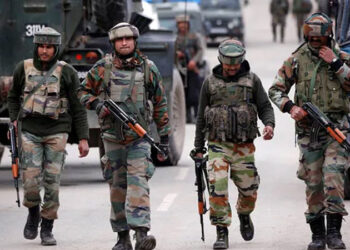 ਜੰਮੂ-ਕਸ਼ਮੀਰ ਵਿੱਚ ਮੁਕਾਬਲੇ ਦੌਰਾਨ ਲਸ਼ਕਰ ਕਮਾਂਡਰ ਸਮੇਤ ਦੋ ਅੱਤਵਾਦੀ ਢੇਰ