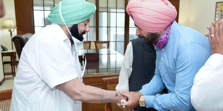 ਸਾਰੇ ਮਹੱਤਵਪੂਰਨ ਮੁੱਦੇ ਫੌਰੀ ਹੱਲ ਲਈ ਸਰਕਾਰ ਦੇ ਧਿਆਨ ਗੋਚਰੇ, ਮੁੱਖ ਮੰਤਰੀ ਨੇ ਪ੍ਰਦੇਸ਼ ਕਾਂਗਰਸ ਕਮੇਟੀ ਦੀ ਨਵੀਂ ਟੀਮ ਨੂੰ ਦੱਸਿਆ