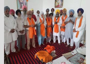 ਕਿਸਾਨੀ ਸੰਘਰਸ਼ ਦੀ ਜਿੱਤ ਲਈ 17 ਅਖੰਡ ਪਾਠਾਂ ਦੇ ਪਾਏ ਭੋਗ 18ਵੇਂ ਪਾਠ ਦੀ ਕੀਤੀ ਅਰੰਭਤਾ