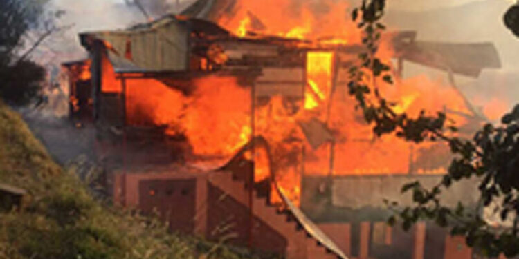 ਹਿਮਾਚਲ ਪ੍ਰਦੇਸ਼ ਵਿੱਚ ਮਕਾਨ ਵਿੱਚ ਅੱਗ ਲੱਗਣ ਕਾਰਨ ਪਰਿਵਾਰ ਚਾਰ ਵਿਅਕਤੀਆਂ ਦੀ ਮੌਤ