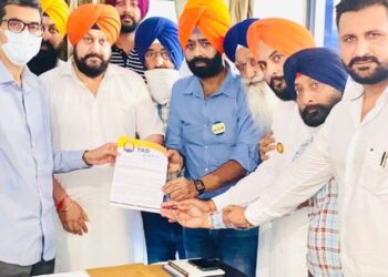 ਯੂਥ ਅਕਾਲੀ ਦਲ ਦੀ ਜਿਲ੍ਹਾ ਇਕਾਈ ਨੇ ਹਰੀਸ਼ ਰਾਵਤ ਵਿਰੁੱਧ ਮਾਮਲਾ ਦਰਜ ਕਰਨ ਲਈ ਐਸ ਐਸ ਪੀ ਨੂੰ ਮੰਗ ਪੱਤਰ ਦਿਤਾ