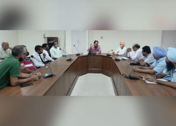 ਵਾਤਾਵਰਨ ਦੀ ਸੰਭਾਲ ਲਈ ਪਰਾਲੀ ਨੂੰ ਅੱਗ ਨਾ ਲਗਾਉਣ ਲਈ ਕਿਸਾਨਾਂ ਨੂੰ ਜਾਗਰੂਕ ਕੀਤਾ ਜਾਵੇ – ਡੀ ਸੀ ਫਰੀਦਕੋਟ