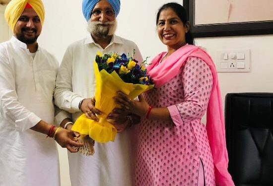 ਸੀਨੀਅਰ ਕਾਂਗਰਸੀ ਆਗੂ ਬੀਬੀ ਪ੍ਰਿਤਪਾਲ ਕੌਰ ਬਡਲਾ ਨੇ ਨਵੇਂ ਉਪ ਮੁੱਖ ਮੰਤਰੀ ਰੰਧਾਵਾ ਨੂੰ ਵਧਾਈ ਦਿੱਤੀ