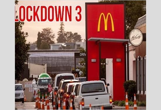 ਲਾਕਡਾਊਨ-3 -ਸਵੇਰੇ-ਸਵੇਰੇ ਹੀ ਫਾਸਟ ਫੂਡ ਅਤੇ ਟੇਕਅਵੇਅ ਕੌਫੀ ਸ਼ਾਪਾਂ ’ਤੇ ਲੱਗੀਆਂ ਲਾਈਨਾਂ
