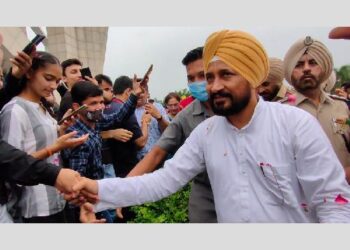 ਮੁੱਖ ਮੰਤਰੀ ਚੰਨੀ ਦਾ ਡੀਏਵੀ ਯੂਨੀਵਰਸਿਟੀ ਜਲੰਧਰ ਚ ਜ਼ੋਰਦਾਰ ਸਵਾਗਤ ਕੀਤਾ
