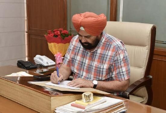 ਸੁਖਬਿੰਦਰ ਸਿੰਘ ਸਰਕਾਰੀਆ ਨੇ ਕੈਬਨਿਟ ਮੰਤਰੀ ਦਾ ਕਾਰਜ ਭਾਰ ਸੰਭਾਲਿਆ